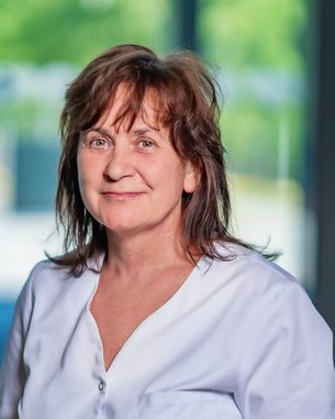 Grit Dümke, Fachärztin für Strahlentherapie