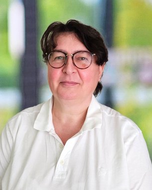 Dr. med. Ricarda Arnold, Fachärztin für Innere Medizin und Infektiologie, Fachärztin für Rechtsmedizin, Leiterin Infektionsstation