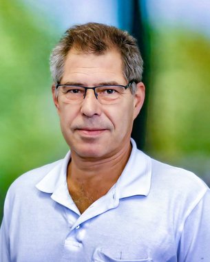 Dr. med. Dirk-Michael Zahm, Facharzt für Gynäkologie und Geburtshilfe, Zusatzbezeichnung „Medikamentöse Tumortherapie“ LÄK Thüringen, Zusatzweiterbildung „Fachgebundene genetische Beratung“